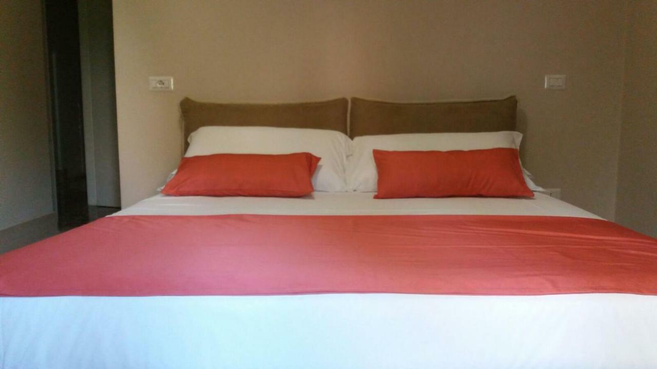 Casa Isabela Luxury Rooms Melfi Ngoại thất bức ảnh