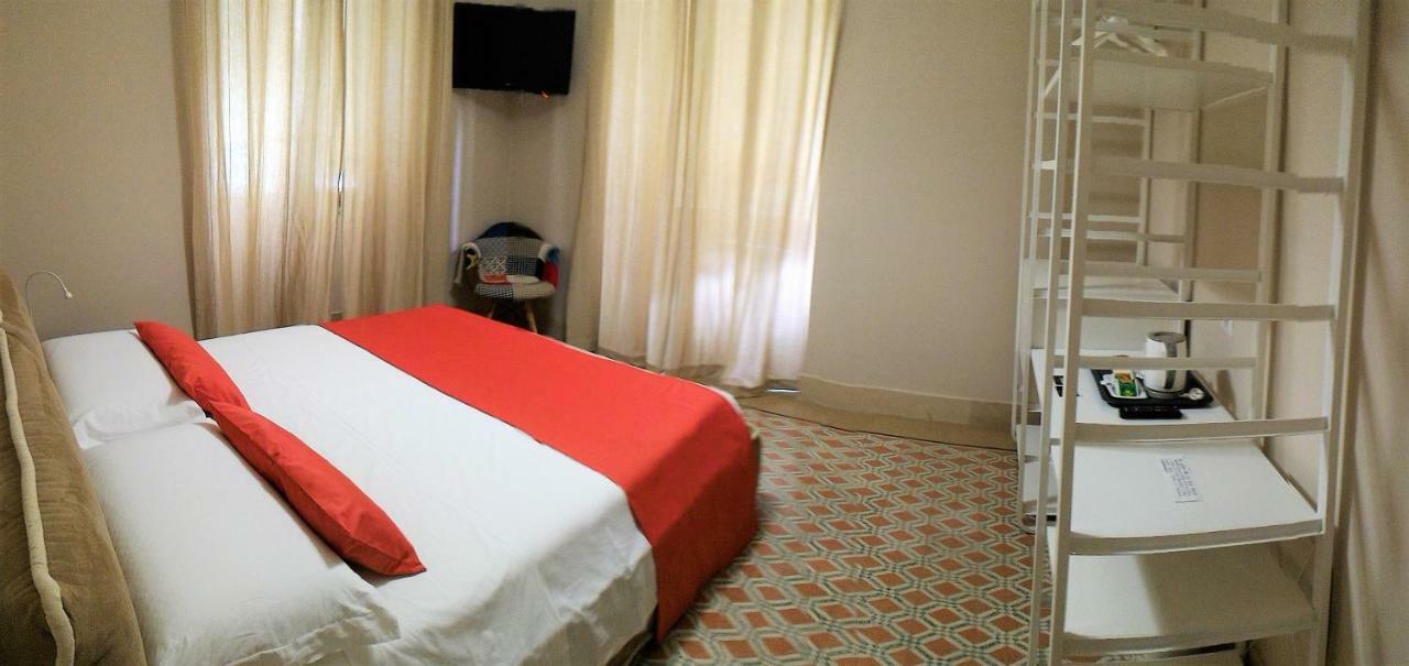 Casa Isabela Luxury Rooms Melfi Ngoại thất bức ảnh